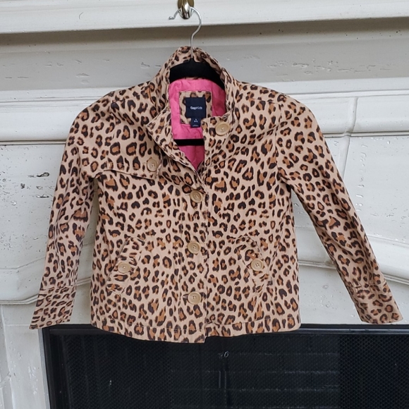 SOLD!! GAP Leopard Girls' Jacket - Size 6/7 - Picture 1 of 5